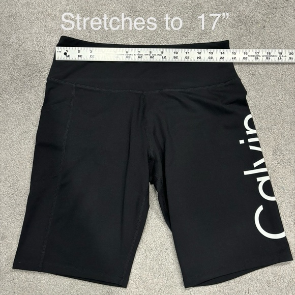 CALVIN KLEIN Performance Stretch High Waist Side Pocket Bike Short in EUC - Picture 11 of 13
